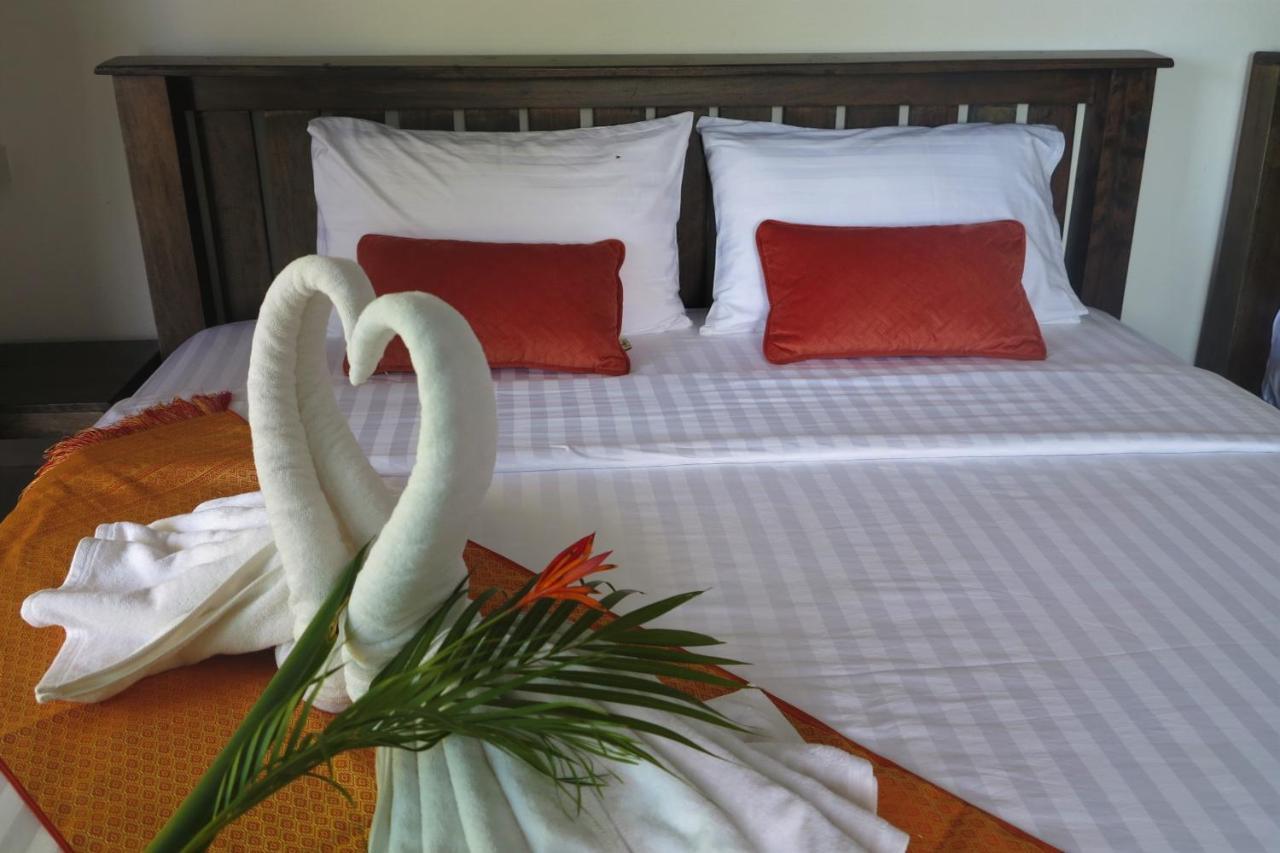 Koh Jum Coral Bay Resort Exterior photo