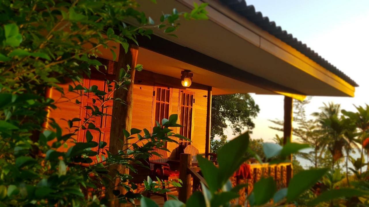 Koh Jum Coral Bay Resort Exterior photo