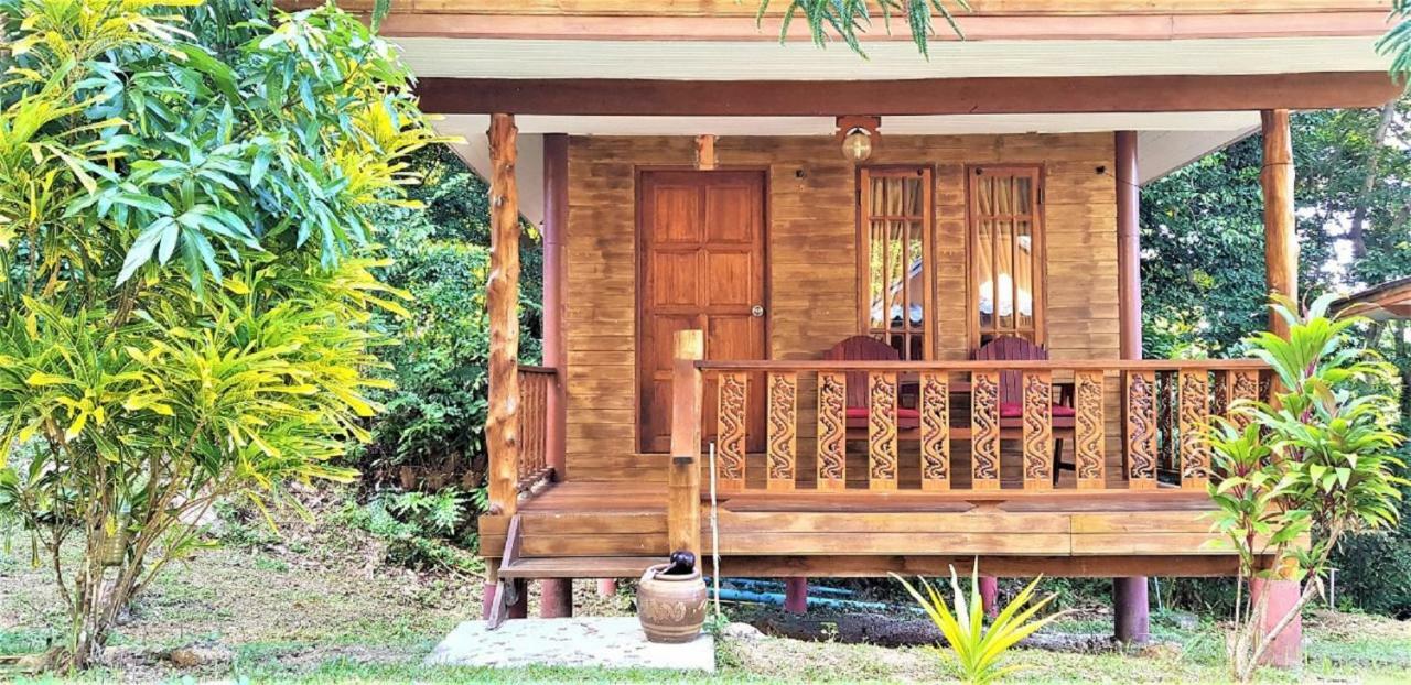 Koh Jum Coral Bay Resort Exterior photo